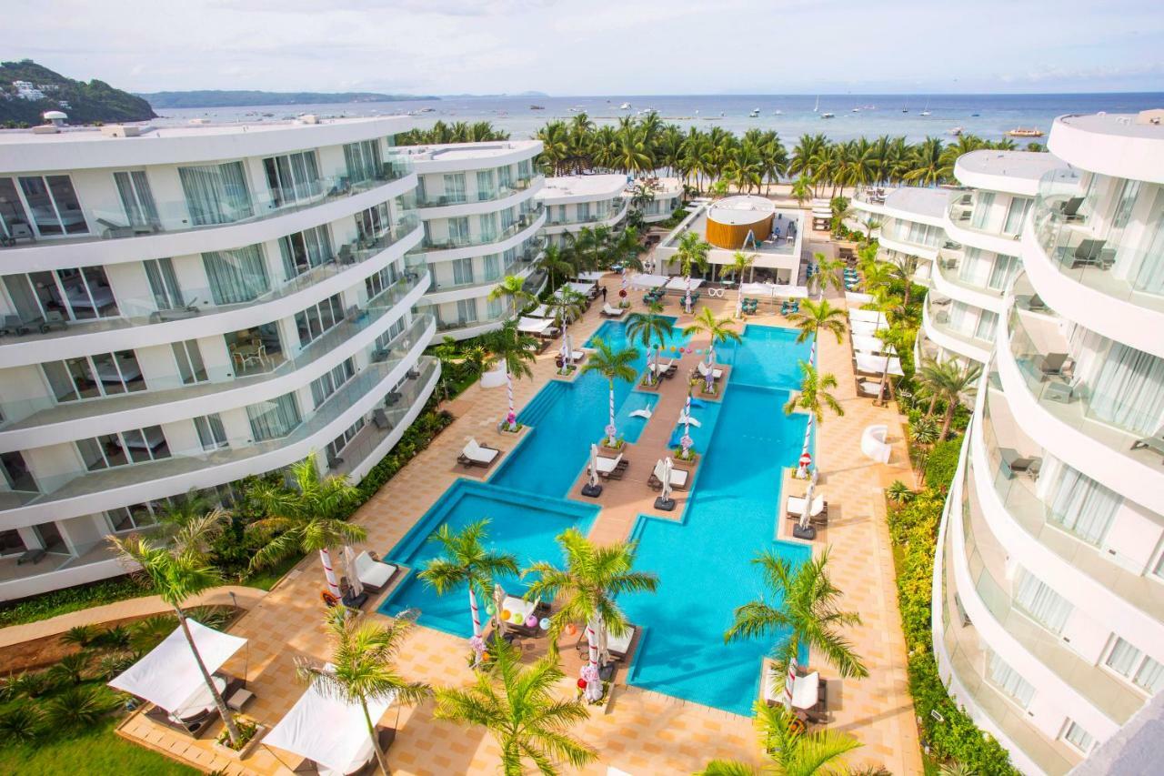 Отель Aqua Boracay Balabag  Экстерьер фото The Royal